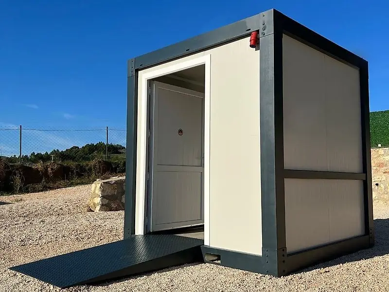Toilet container for disabled people, 220 x 220 cm